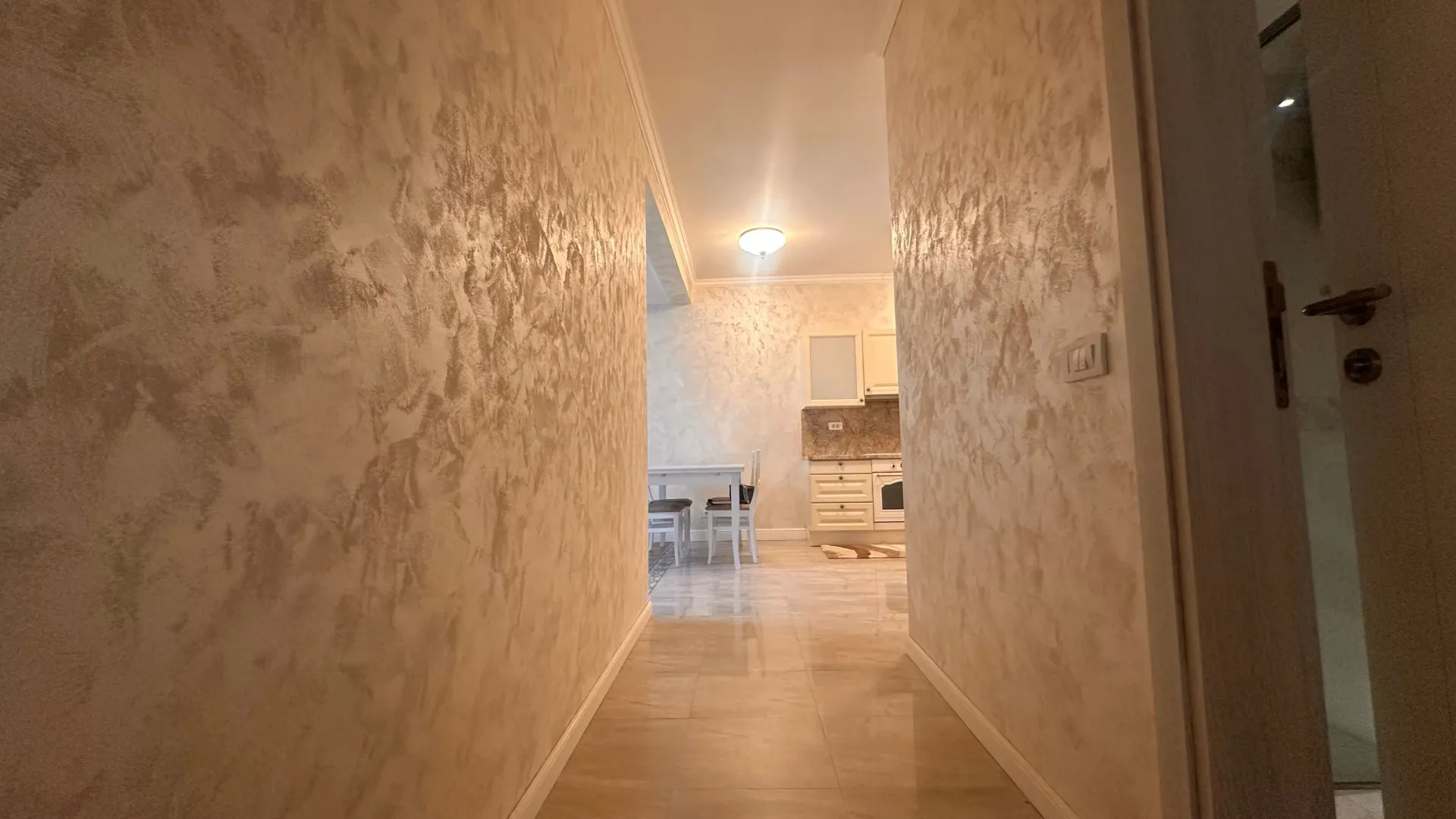 Prodaja, trosoban stan, 115m², Bečići, Budva