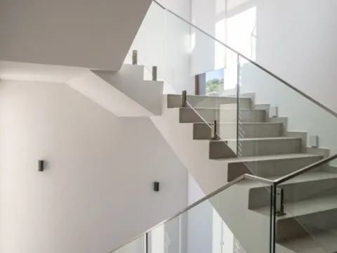 Rent, house, 450m², Krimovica, Kotor - image 2