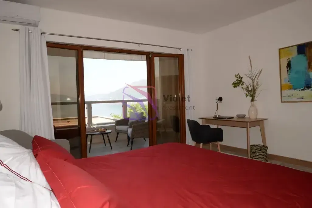 Prodaja, dvosoban stan, 106m², Donja Lastva, Tivat
