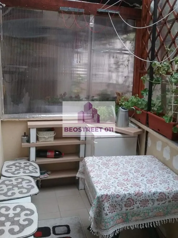 Prodaja, dvosoban stan, 73m², Senjak, Beograd