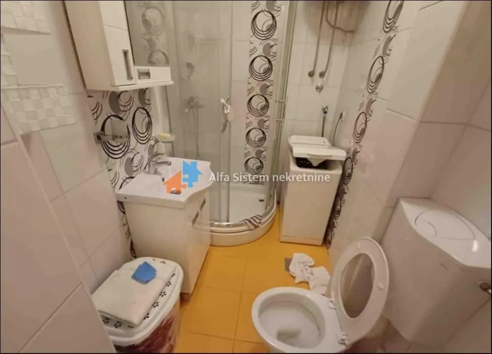 Izdavanje, dvosoban stan, 51m², Kalenić Pijaca, Vračar Sve Podlokacije