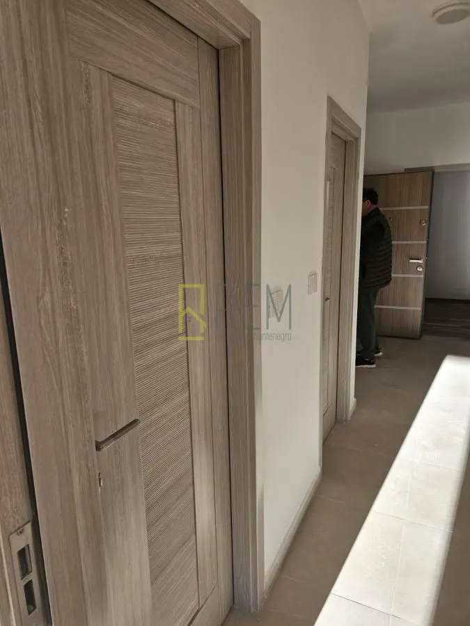 Sale, two bedroom apartment, 69m², Šušanj, Bar