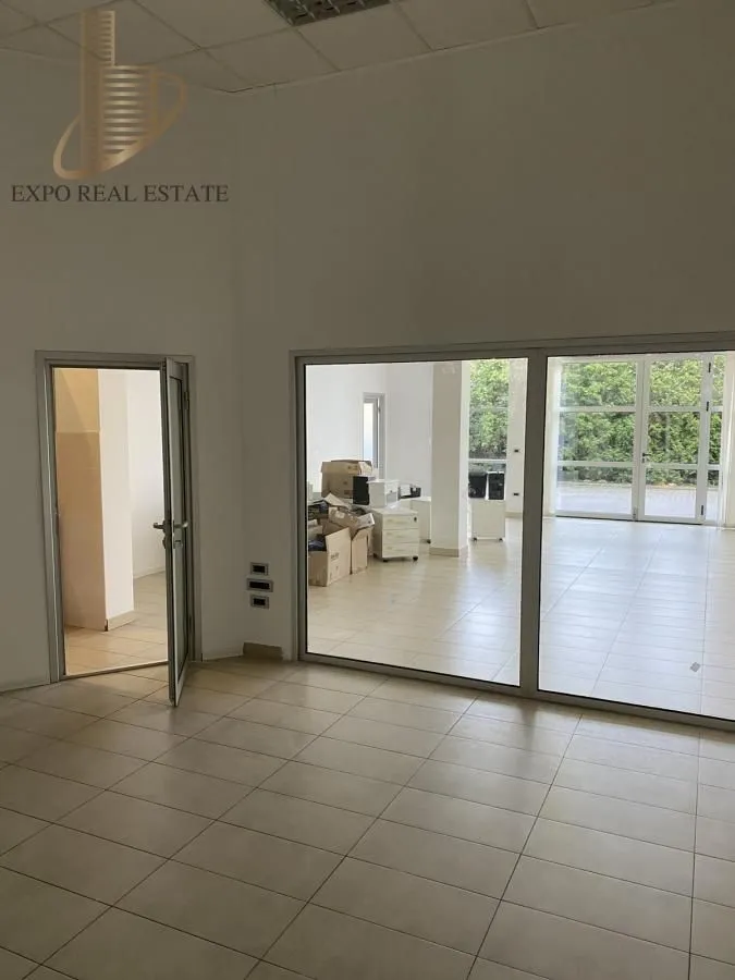 Rent, office space, 400m², Novo naselje, Novi Sad