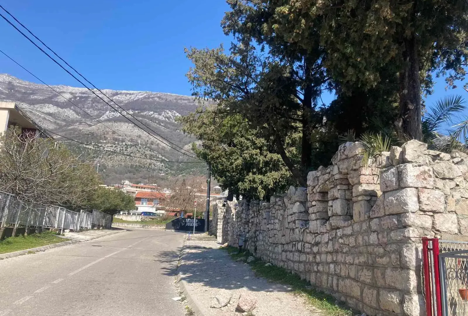 Sale, house, 284m², Bar, Crna Gora