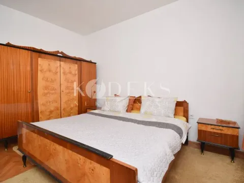 Izdavanje, jednosoban stan, 37m², Centar, Podgorica - image 8