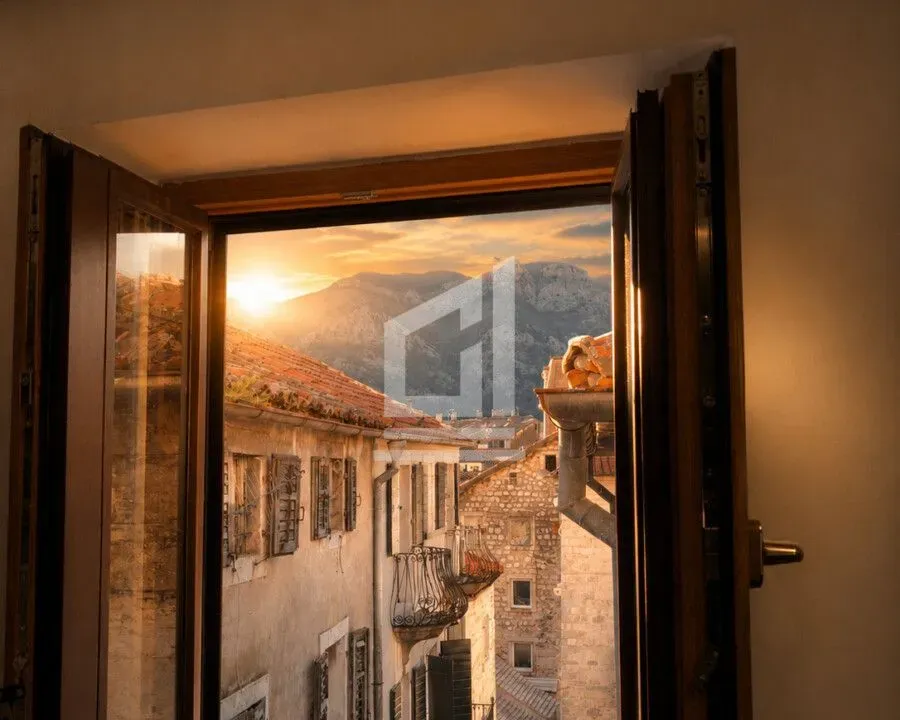 Sale, two bedroom apartment, 50m², Stari Grad Kotor, Kotor