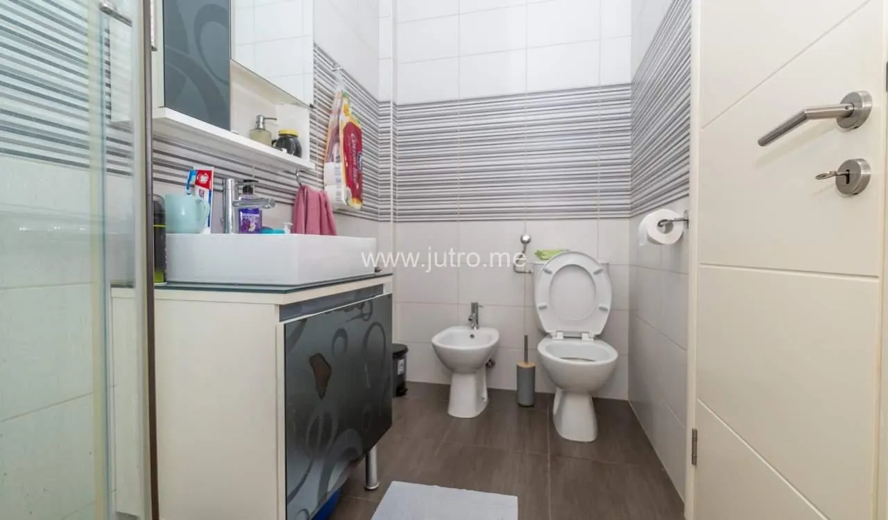 Rent, house, 200m², Spuž, Danilovgrad