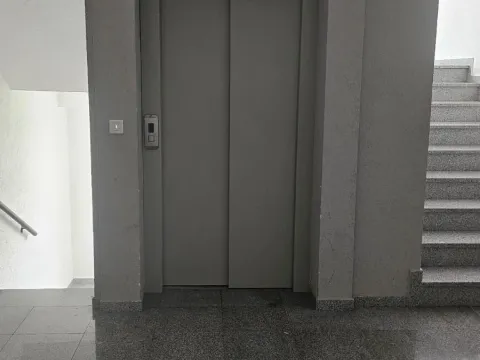 Sale, two bedroom apartment, 67m², Stari Aerodrom, Podgorica - image 10