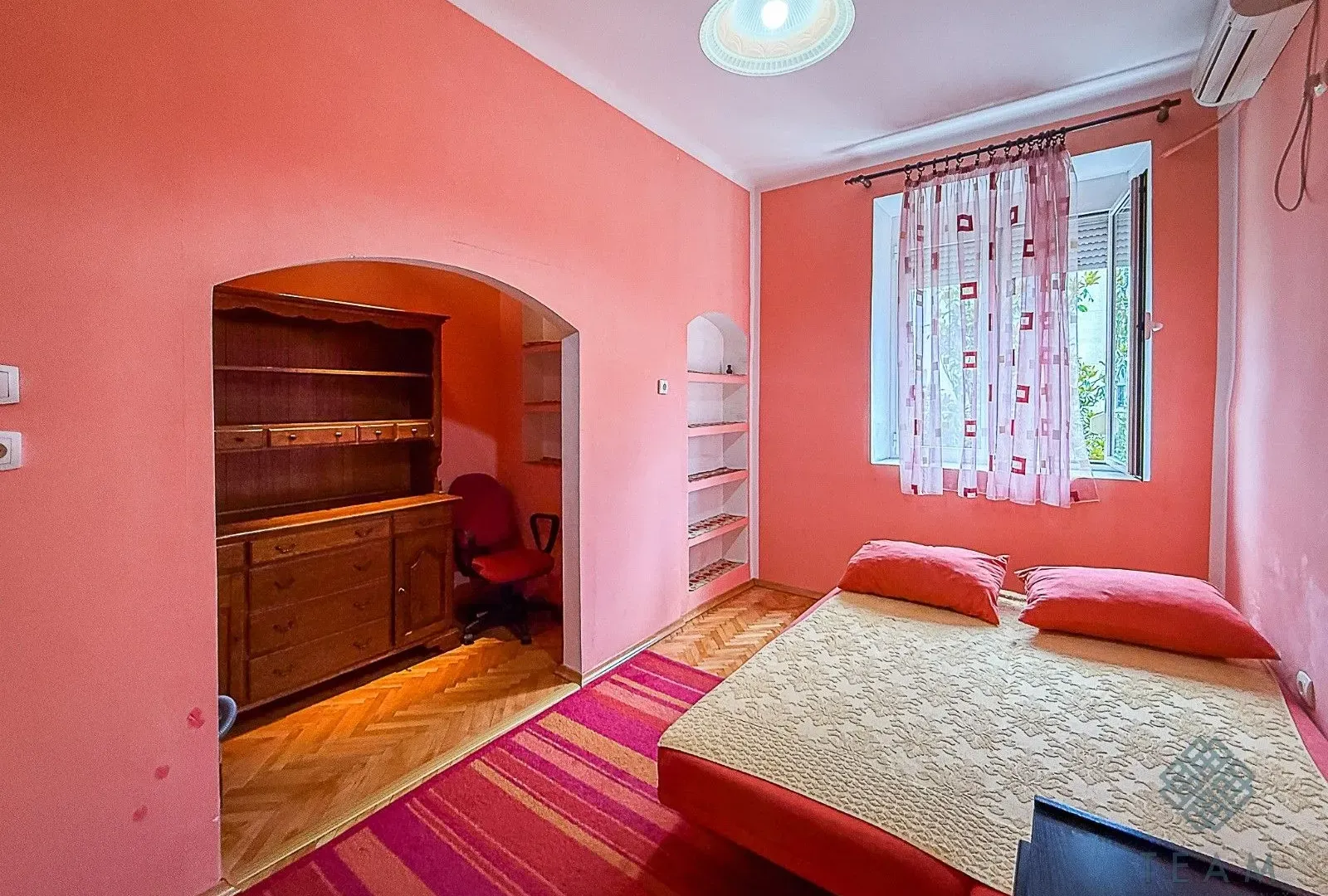 Izdavanje, kuća, 52m², Centar, Podgorica
