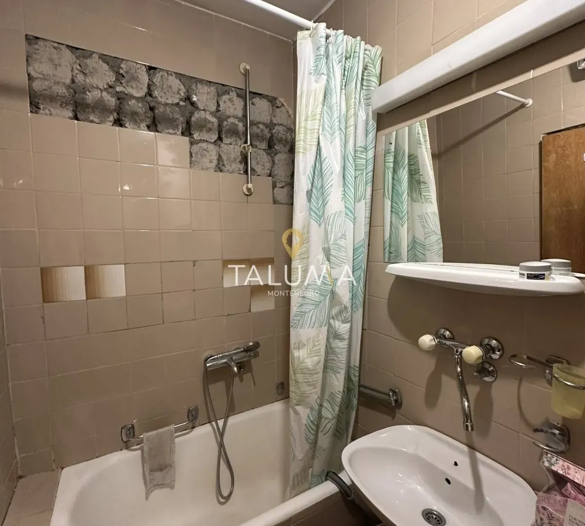 Rent, one bedroom apartment, 35m², Momišići, Podgorica