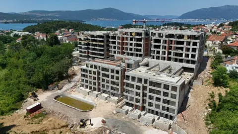 Prodaja, stan, 41m², Tivat, Crna Gora - image 1