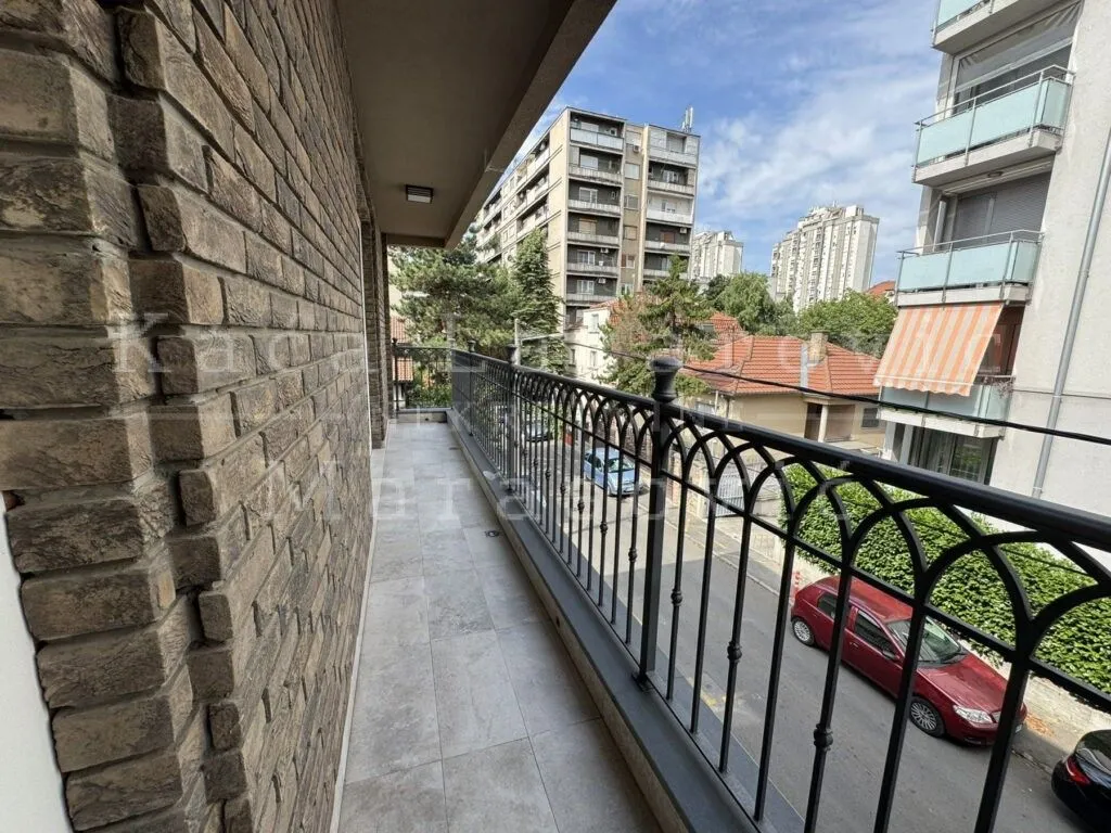 Sale, house, 275m², Crveni Krst, Beograd