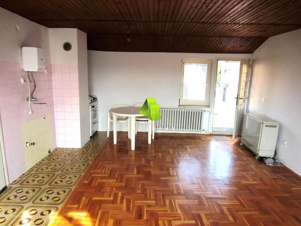 Prodaja, dvosoban stan, 60m², Medijana, Niš