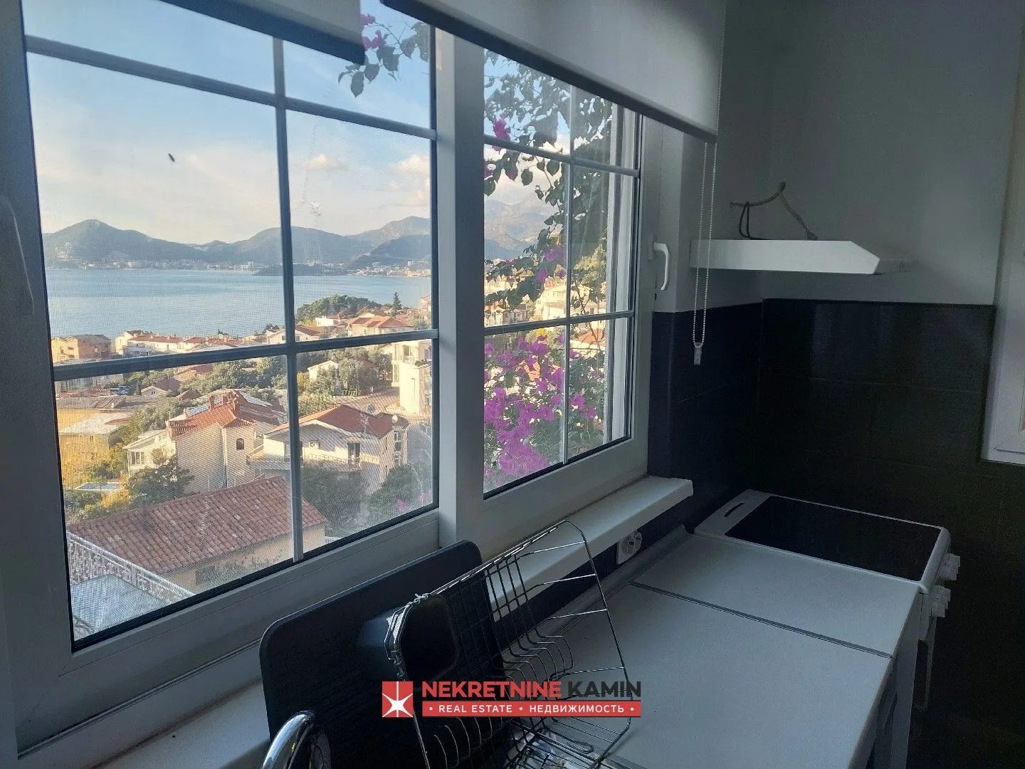Prodaja, trosoban stan, 85m², Sveti Stefan, Budva