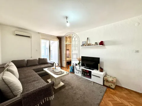 Sale, one bedroom apartment, 55m², Stari Aerodrom, Podgorica - image 1