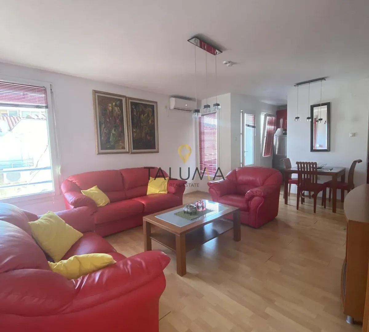 Prodaja, jednosoban stan, 55m², Centar, Budva
