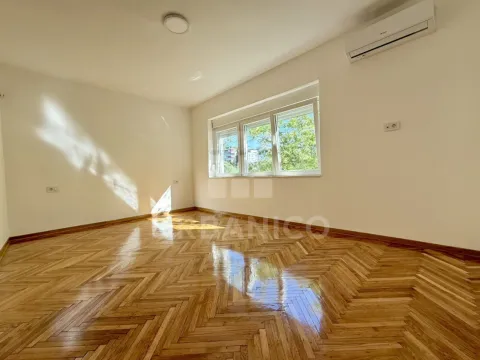 Sale, office space, 58m², Preko Morače, Podgorica - image 5