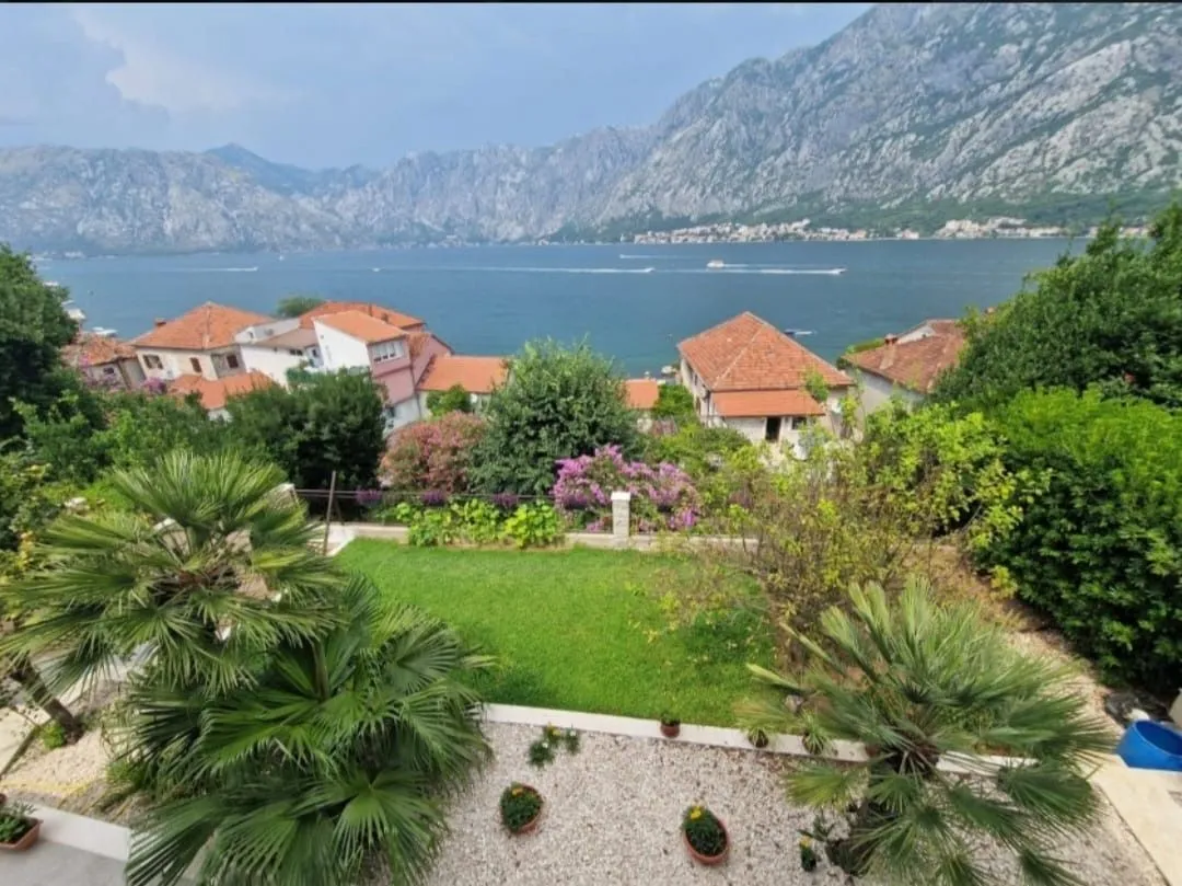 Sale, house, 160m², Stoliv, Kotor