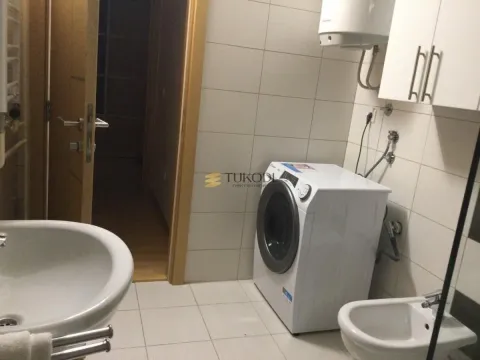 Izdavanje, trosoban stan, 85m², Stari Grad, Beograd - image 21