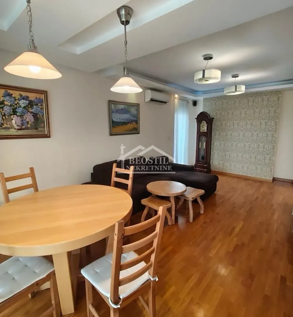Prodaja, trosoban stan, 106m², Belvil, Beograd