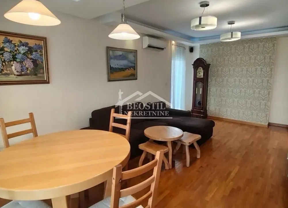 Prodaja, trosoban stan, 106m², Belvil, Beograd