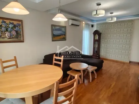 Prodaja, trosoban stan, 106m², Belvil, Beograd - image 1
