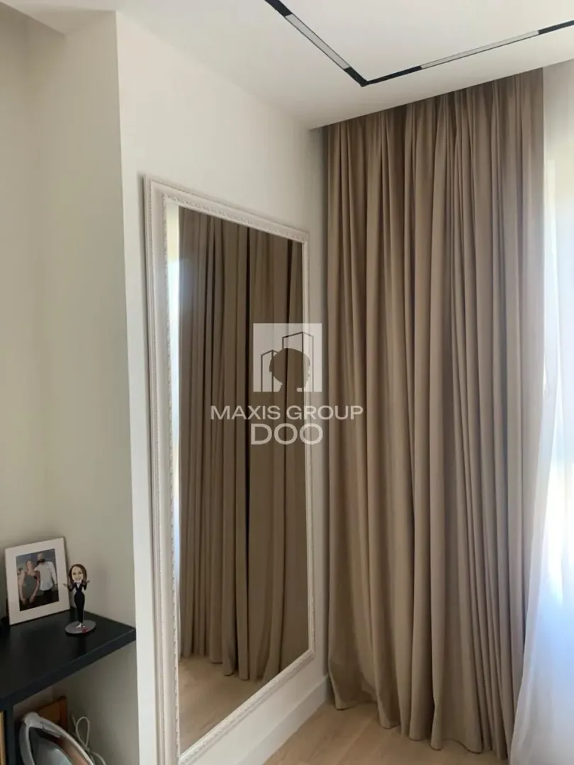 Izdavanje, dvosoban stan, 56m², Savski Venac, Beograd