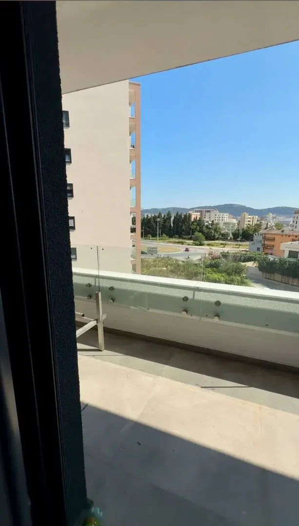 Sale, three bedroom apartment, 148m², Centar, Bar