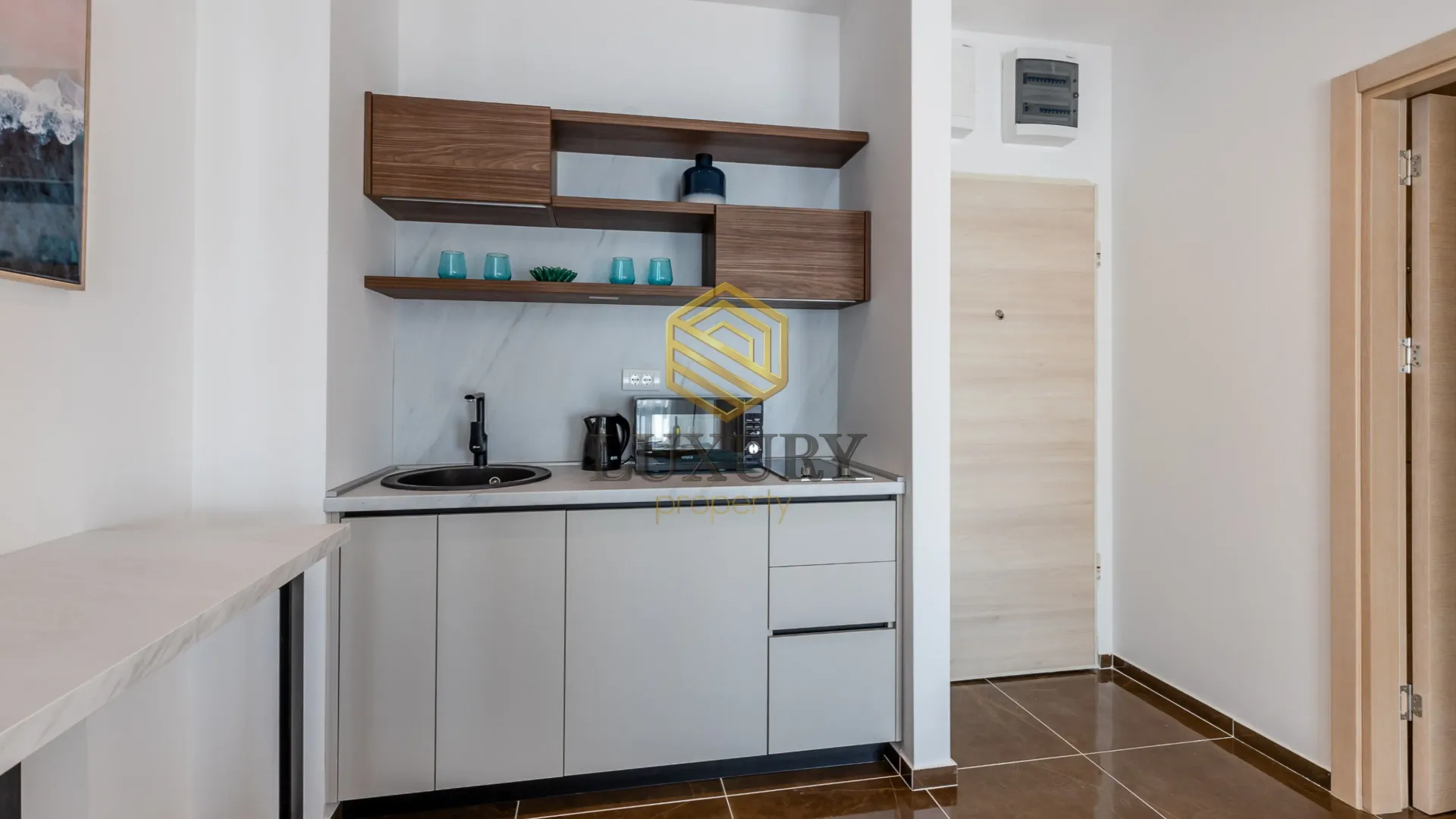 Rent, studio apartment, 30m², Bečići, Budva