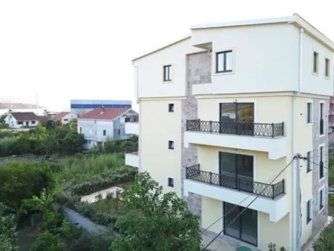 Sale, one bedroom apartment, 49m², Tivat, Crna Gora - image 4