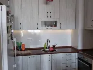 Izdavanje, trosoban stan, 64m², Uciteljsko Naselje, Zvezdara Sve Podlokacije - image 3