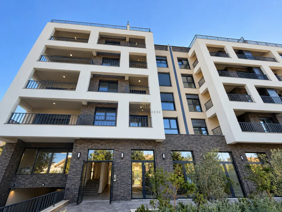 Sale, apartment, 200m², Zagorič, Podgorica