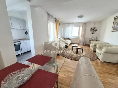 Rent, three bedroom apartment, 85m², Južni Bulevar, Vračar Sve Podlokacije - image 5