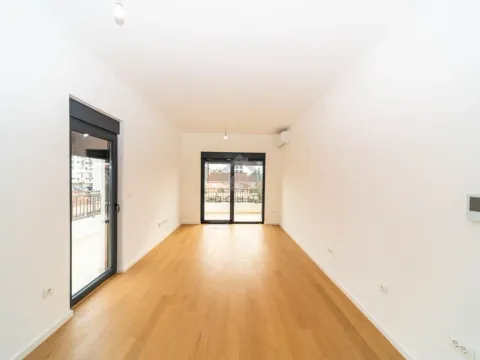 Prodaja, jednosoban stan, 70m², Zabjelo, Podgorica - image 3