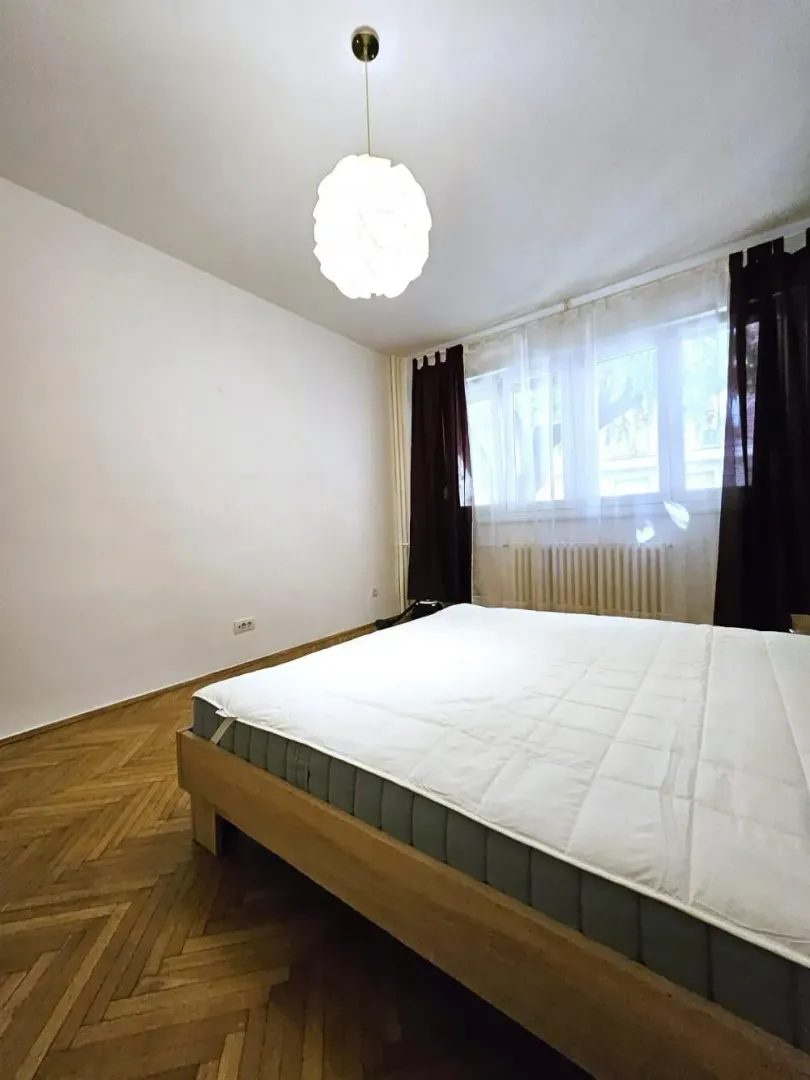 Izdavanje, dvosoban stan, 41m², Stari Grad, Beograd