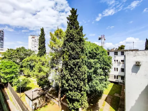 Prodaja, trosoban stan, 92m², Preko Morače, Podgorica - image 8