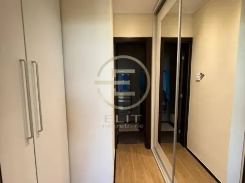 Prodaja, kuća, 318m², Sremska Kamenica, Petrovaradin - image 39