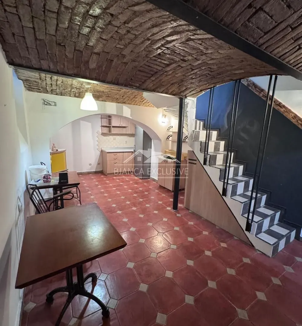 Prodaja, stan, 166m², Vračar Sve Podlokacije, Beograd