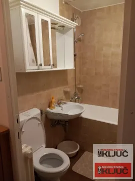 Rent, two bedroom apartment, 54m², Novo naselje, Novi Sad - image 9