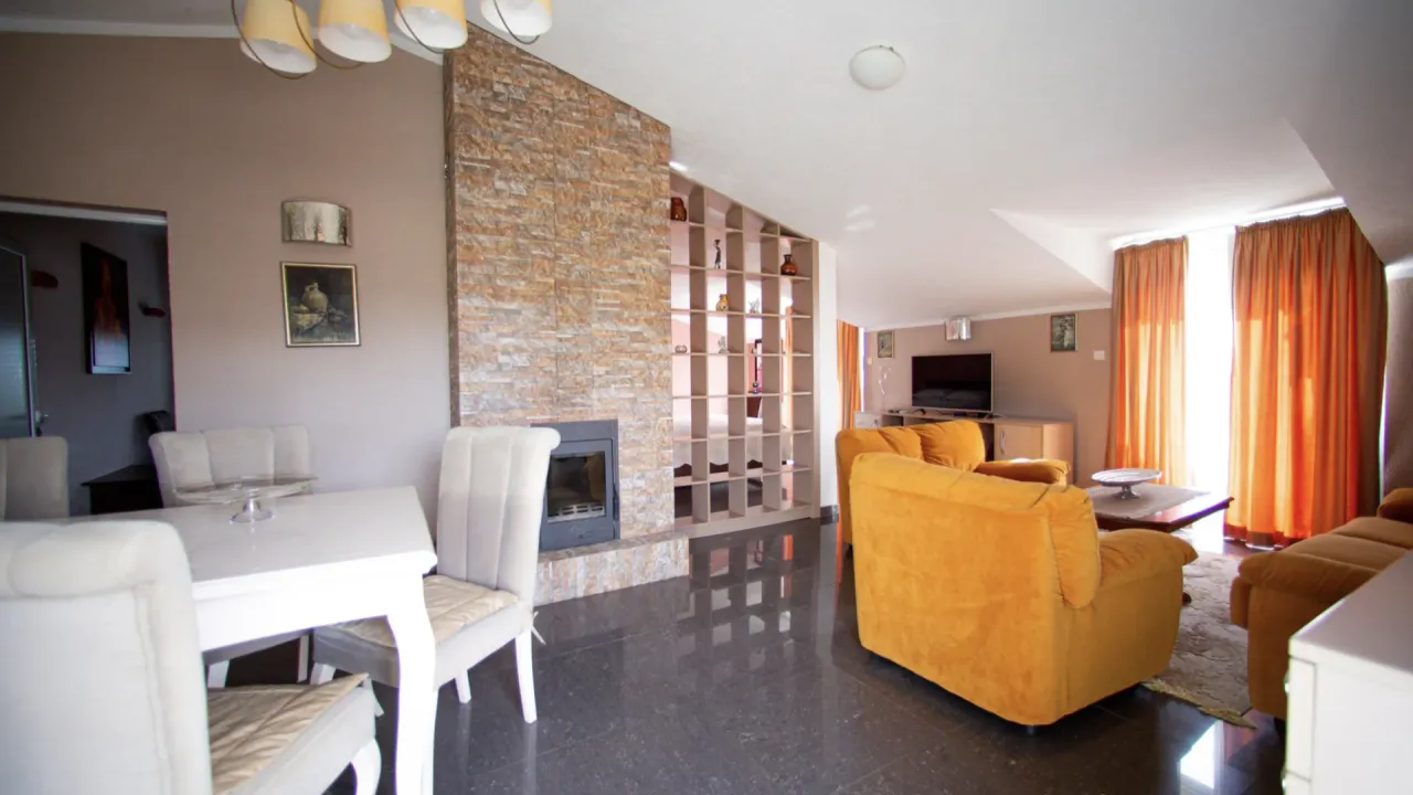 Sale, house, 300m², Krimovica, Kotor