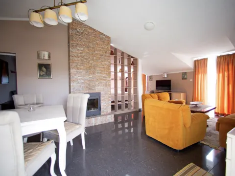 Sale, house, 300m², Krimovica, Kotor