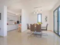 Rent, house, 310m², Budva, Crna Gora - image 3