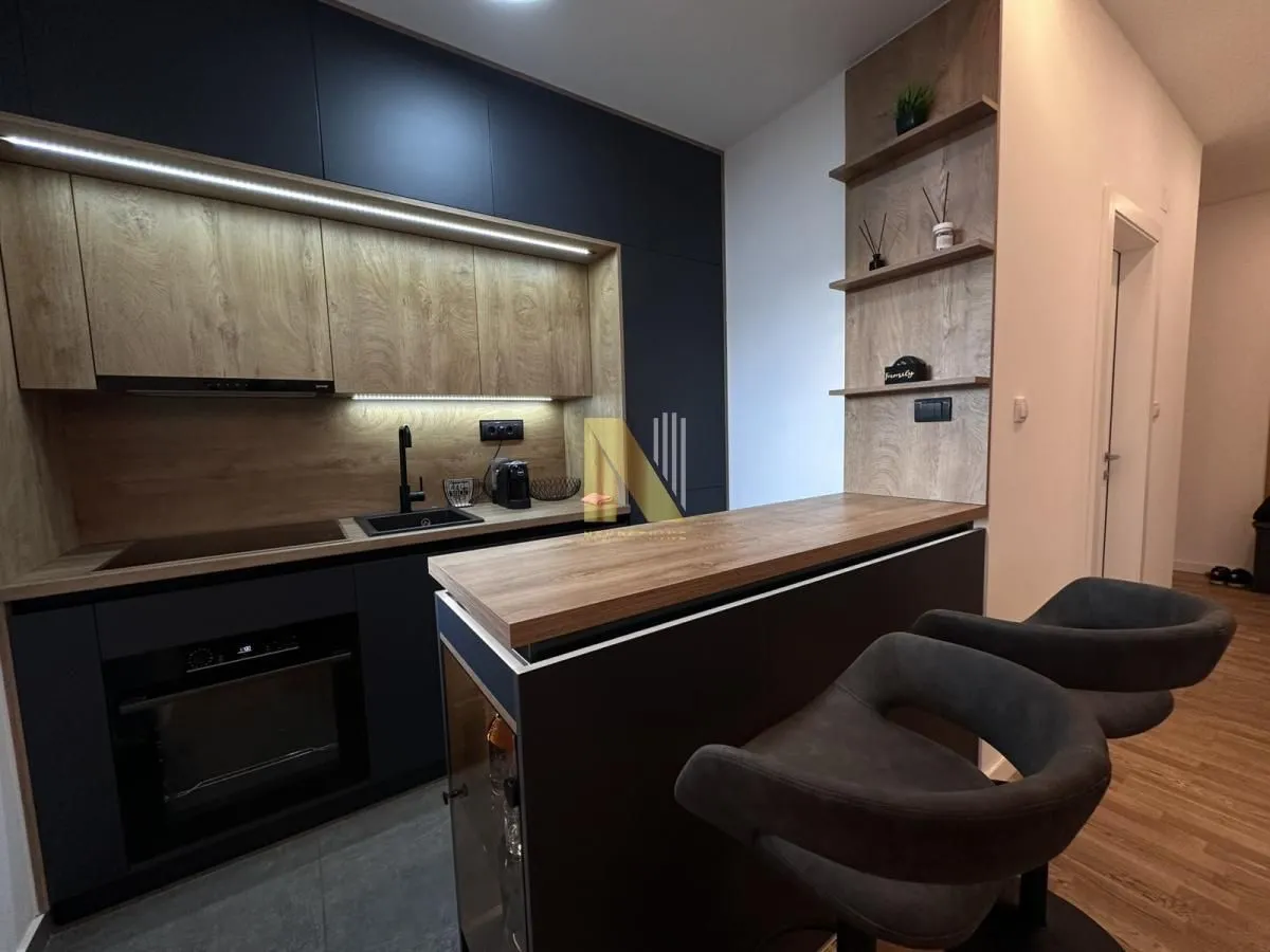 Prodaja, stan, 42m², Petrovaradin, Novi Sad