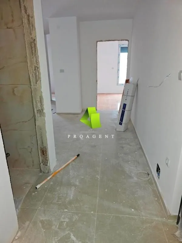 Prodaja, trosoban stan, 113m², Pantelej, Niš