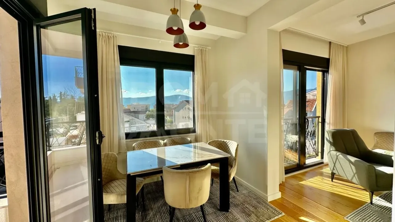 Rent, two bedroom apartment, 67m², Tivat, Crna Gora