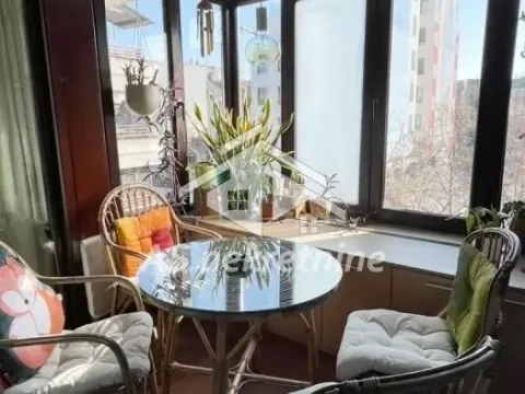 Izdavanje, četvorosoban stan, 93m², Cvetni Trg, Vračar Sve Podlokacije - image 17