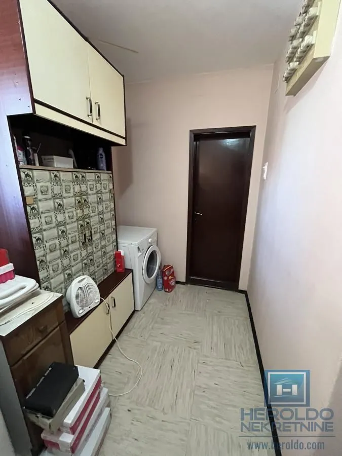 Prodaja, kuća, 353m², Budžino brdo, Jagodina