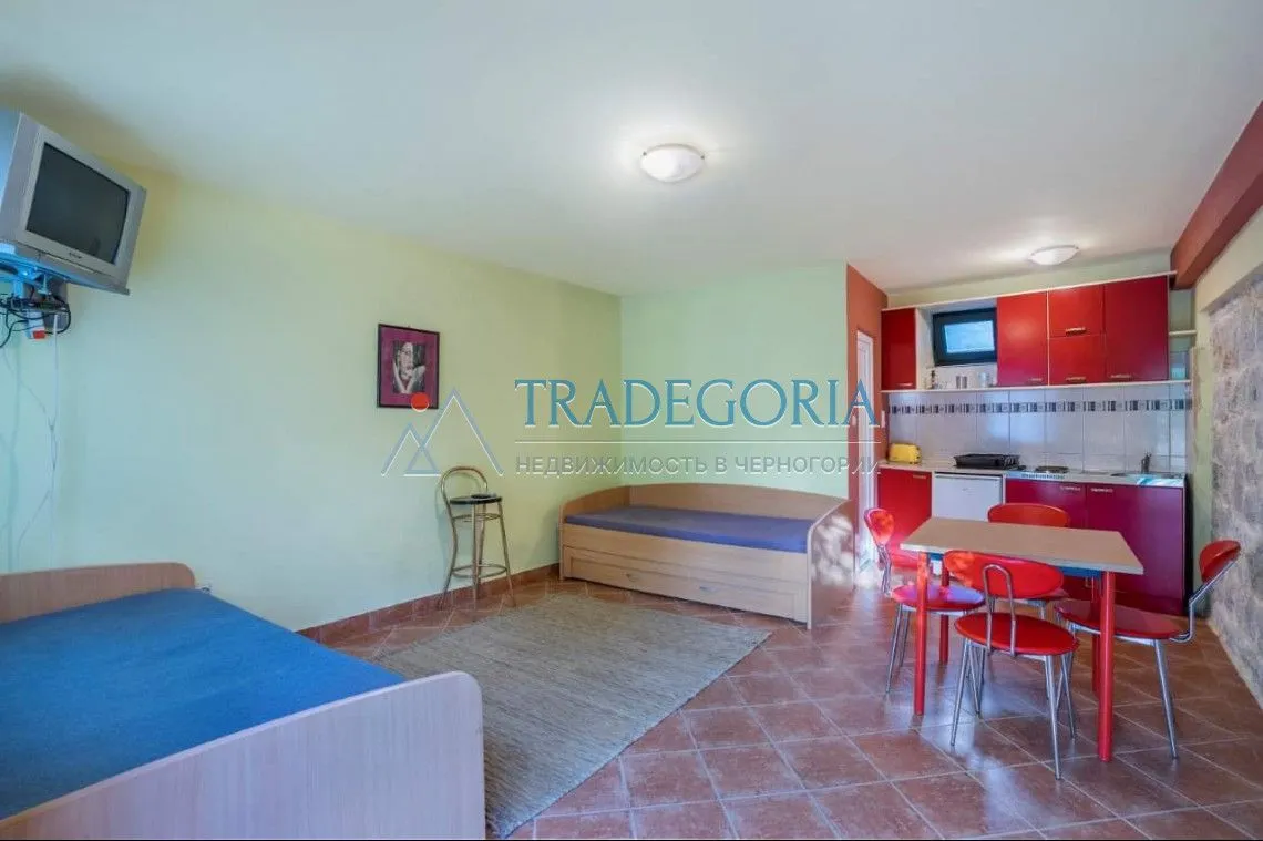 Prodaja, kuća, 255m², Strp, Kotor