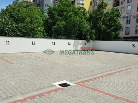 Parking garaža in Grbavica
