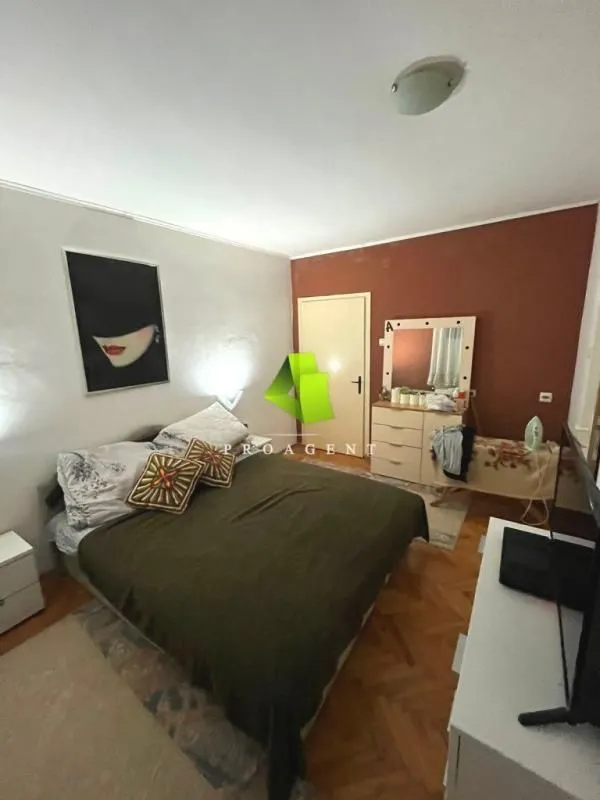 Prodaja, četvorosoban stan, 143m², Medijana, Niš